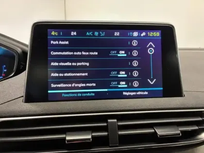 Photo 13 Peugeot 3008  HYBRID 225ch GT Line e-EAT8 10cv