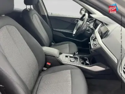 Photo 19 BMW Serie 1 Série 1 116iA 109ch Lounge DKG7