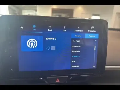 Photo 10 Toyota Yaris Gén. I Ph1 NG Dynamic 5