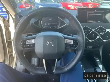 Photo 9 DS DS 3  1.5 BlueHDi 130ch Etoile Automatique