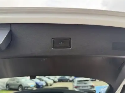 Photo 12 Volkswagen T-roc  1.5 TSI EVO 150ch Style DSG7