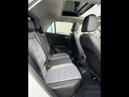 Photo 13 Volkswagen T-roc  1.5 TSI EVO 150ch Style DSG7