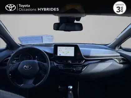 Photo 7 Toyota C-HR  1.8 Hybride 122ch Design Ultimate E-CVT