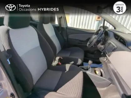 Photo 5 Toyota Yaris  100h Dynamic Business 5p RC18