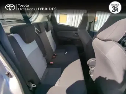 Photo 6 Toyota Yaris  100h Dynamic Business 5p RC18