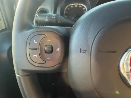 Photo 11 Fiat Panda  1.0 70ch BSG S&S Sport (Juin2021)