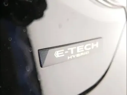 Photo 9 Renault Clio  1.6 E-Tech 145ch full hybrid Techno