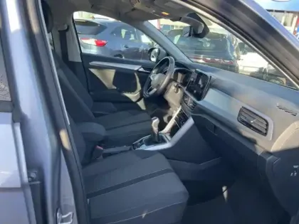 Photo 10 Volkswagen T-roc  1.0 TSI 110ch Life Plus