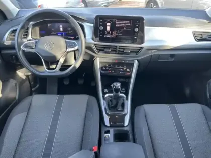 Photo 13 Volkswagen T-roc  1.0 TSI 110ch Life Plus