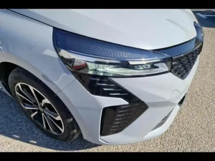 Photo 14 Renault Clio  1.6 E-Tech 145ch full hybrid Techno