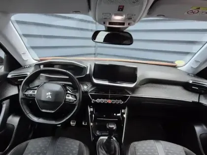 Photo 10 Peugeot 2008  1.5 BlueHDi 110ch S&S Roadtrip