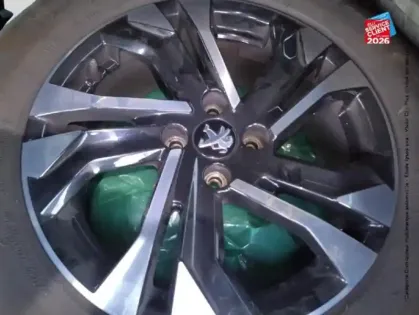 Photo 24 Peugeot 2008  1.2 PureTech 130ch S&S GT Line EAT8 7cv