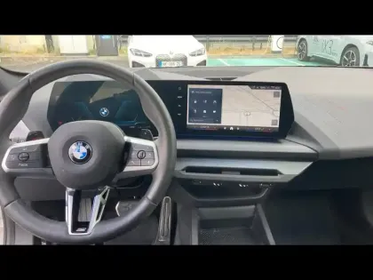 Photo 23 BMW Serie 1 Série 1 120A 170ch M Sport DKG7