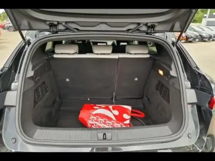 Photo 11 Renault Megane  E-Tech Electric EV60 220ch Iconic super charge