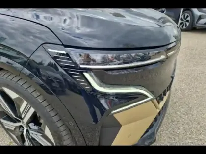 Photo 14 Renault Megane  E-Tech Electric EV60 220ch Iconic super charge