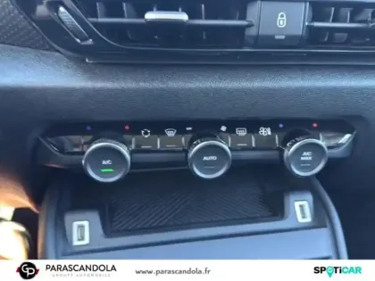 Photo 14 Citroën C4  PureTech 130ch S&S Shine EAT8