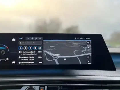 Photo 14 Peugeot 5008  Hybrid 136ch Allure e-DCS6