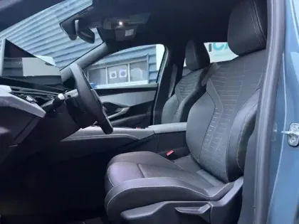 Photo 8 Peugeot 5008  Hybrid 136ch Allure e-DCS6