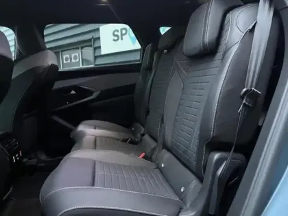 Photo 9 Peugeot 5008  Hybrid 136ch Allure e-DCS6