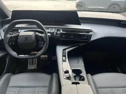 Photo 7 Peugeot 5008  Hybrid 136ch Allure e-DCS6