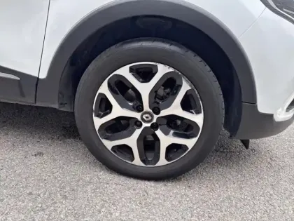 Photo 12 Renault Captur  1.2 TCe 120ch energy Intens