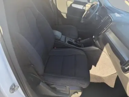 Photo 8 Volvo Xc40  T3 163ch Momentum Business Geartronic 8