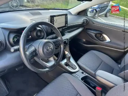 Photo 14 Toyota Yaris  116h Design 5p  Camera