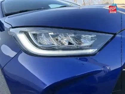 Photo 12 Toyota Yaris  116h Design 5p  Camera