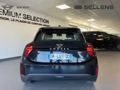 Photo 27 Mini Cooper Gén. IV (/F66/J01) Ph1 Essential 3