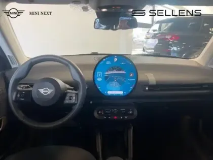 Photo 33 Mini Cooper Gén. IV (/F66/J01) Ph1 Essential 3