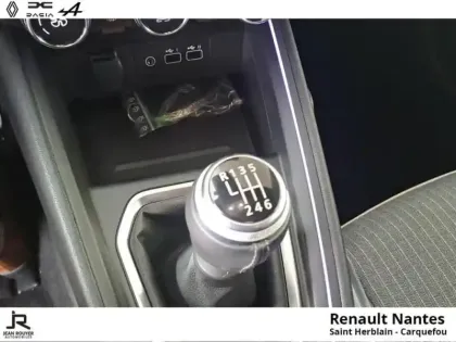 Photo 10 Renault Clio  1.0 TCe 90ch Techno - 24