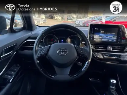 Photo 8 Toyota C-HR  122h Design 2WD E-CVT RC18