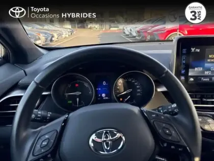 Photo 12 Toyota C-HR  122h Design 2WD E-CVT RC18