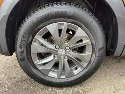 Photo 6 Peugeot 2008  e- 136ch Style