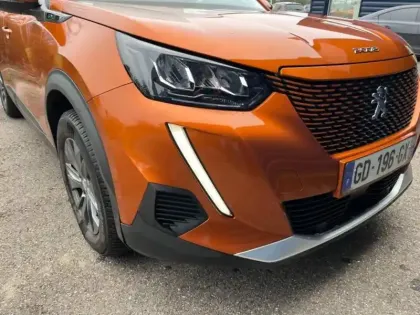 Photo 7 Peugeot 2008  e- 136ch Style