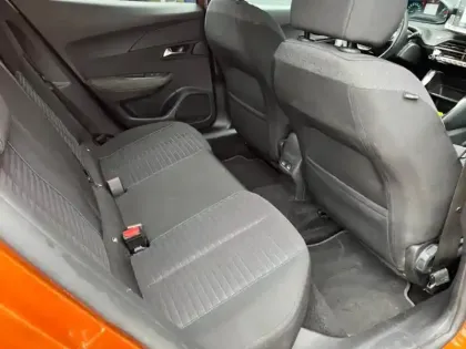 Photo 8 Peugeot 2008  e- 136ch Style