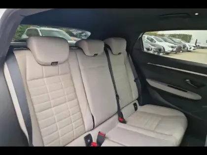 Photo 10 Renault Megane  E-Tech Electric EV60 220ch Iconic super charge -B