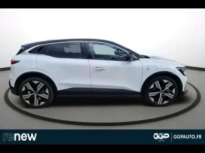 Photo 6 Renault Megane  E-Tech Electric EV60 220ch Iconic super charge -B