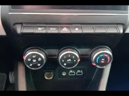 Photo 11 Renault Clio  1.0 TCe 90ch Evolution