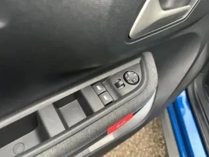 Photo 9 Citroën C3  1.2 Turbo 100ch PLUS