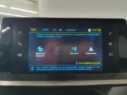 Photo 12 Peugeot 2008  e- 136ch Allure