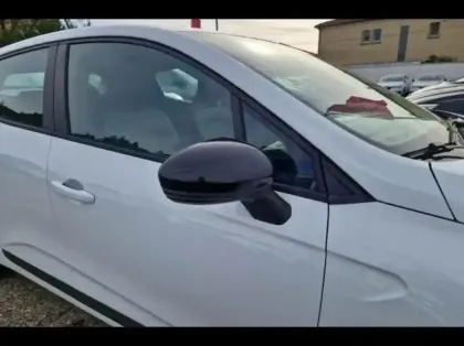 Photo 8 Renault Clio  1.6 E-Tech 145ch full hybrid Evolution