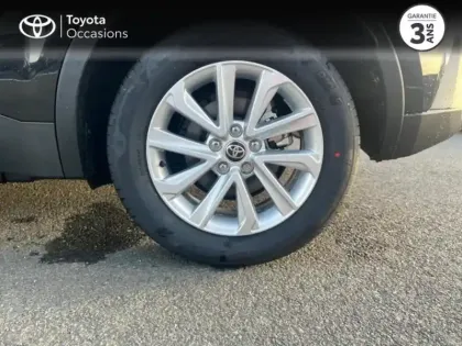 Photo 13 Toyota C-HR  2.0 Hybride Rechargeable 225ch Dynamic MY26