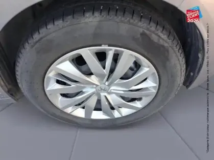 Photo 9 Peugeot 208  1.5 BlueHDi 100ch S&S Active