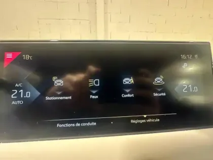 Photo 13 DS DS 3  Crossback BlueHDi 130ch Rivoli Automatique