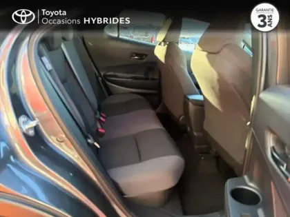 Photo 6 Toyota C-HR  1.8 Hybride 140ch Design MY25