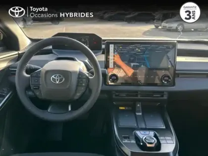 Photo 8 Toyota C-HR + 224ch 77kWh Design Grande Autonomie