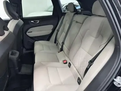 Photo 14 Volvo Xc60  T6 Hybride Rechargeable 350ch Plus Style Dark Geartronic 8 AWD