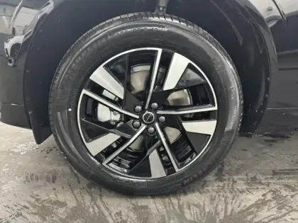 Photo 7 Volvo Xc60  T6 Hybride Rechargeable 350ch Plus Style Dark Geartronic 8 AWD