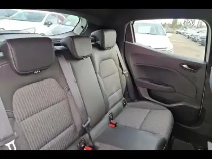 Photo 10 Renault Clio  1.6 E-Tech hybride 140ch Intens -21N